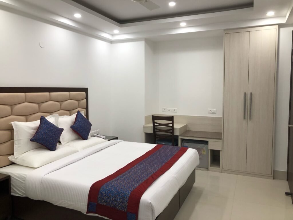 Serviced Apartments for rent in south delhi
