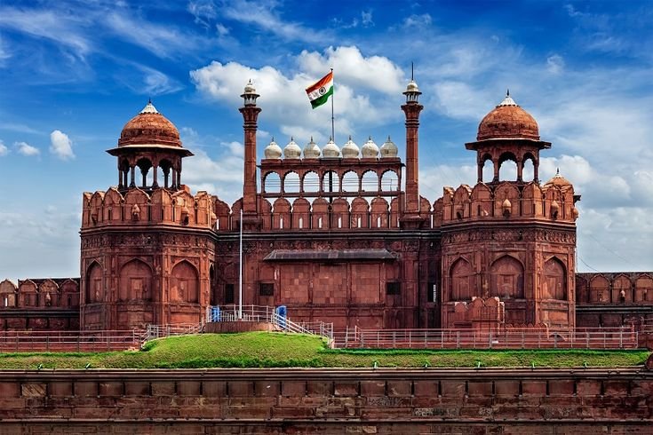 Top Tourists Places Near Delhi Airport You Don’t Want To Miss Red fort| Lal quila | Delhi